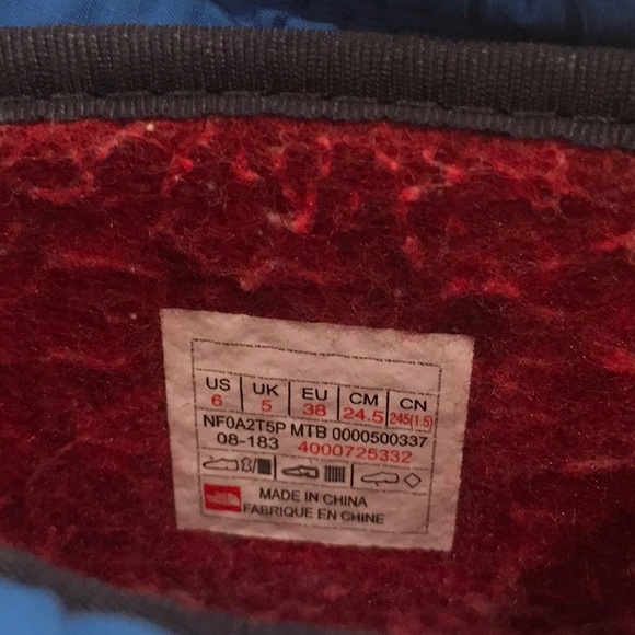 The North Face Womans Blue Snow/Rain Boots - Picture 6 of 6